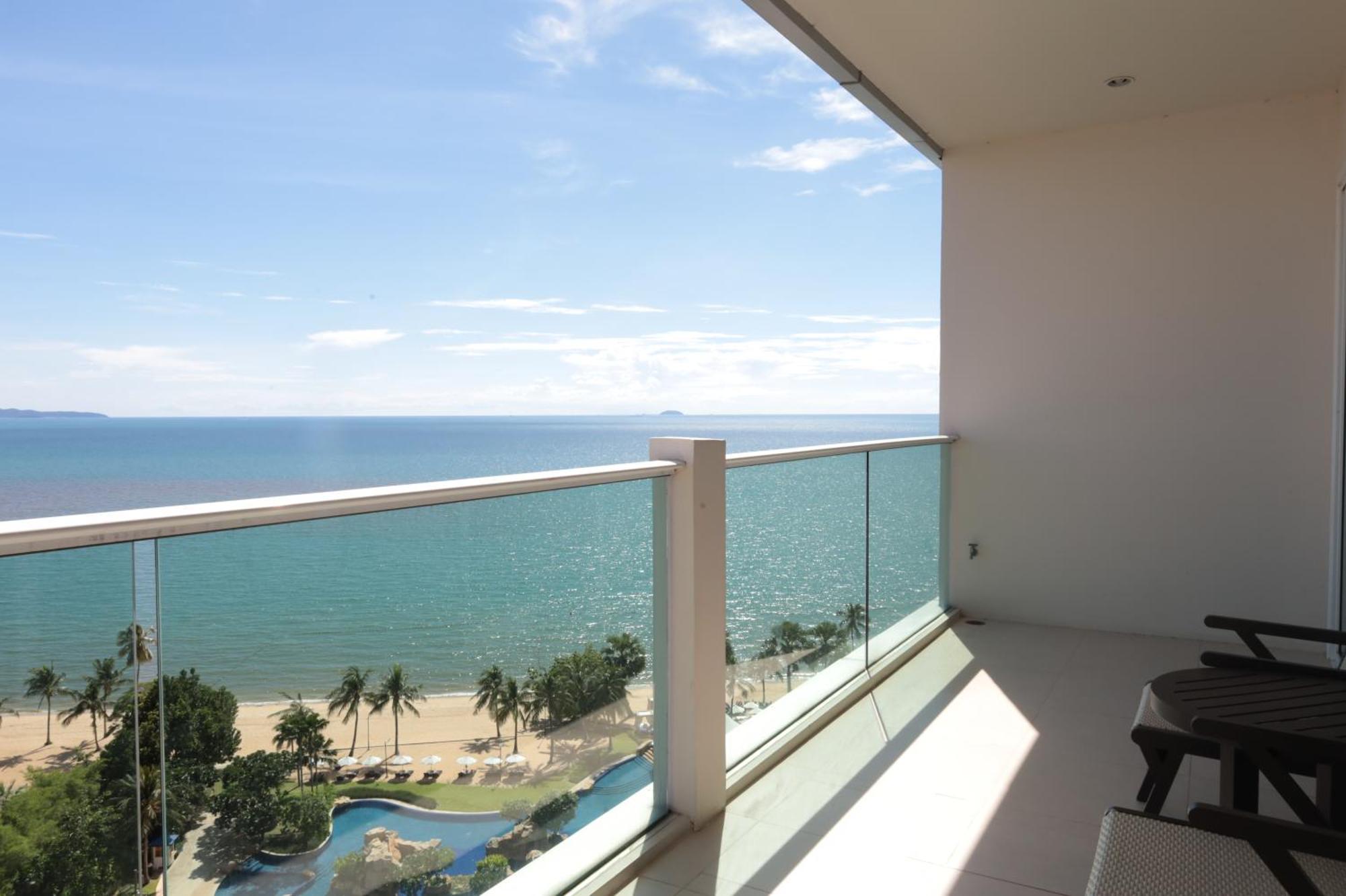 Movenpick Luxury Residence Pattaya-By Noah Jomtien Beach Dış mekan fotoğraf