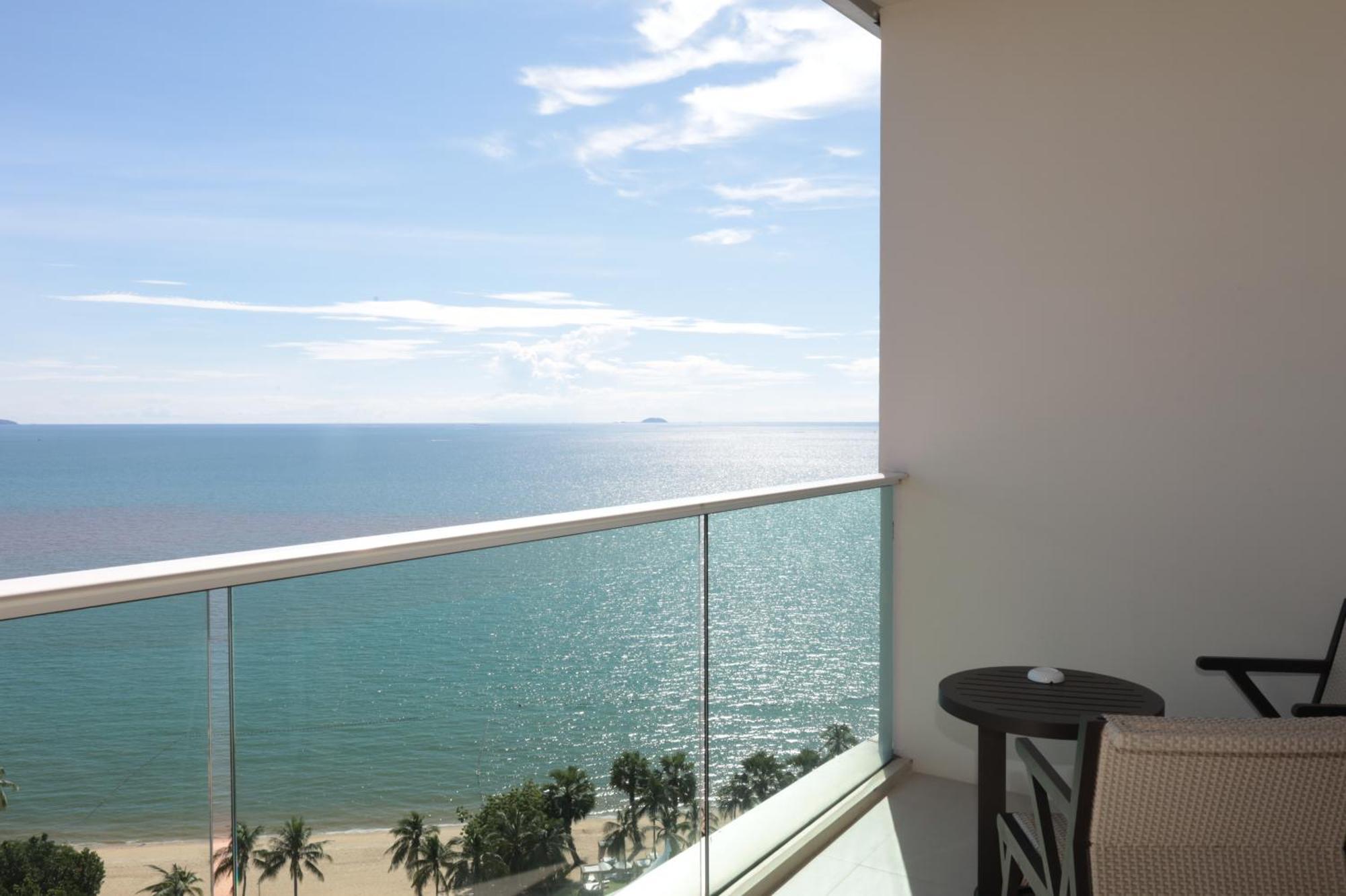 Movenpick Luxury Residence Pattaya-By Noah Jomtien Beach Dış mekan fotoğraf